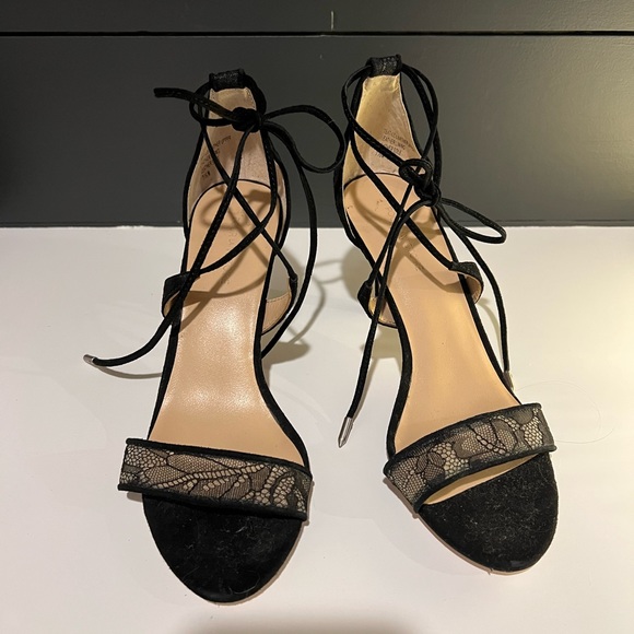 Pour La Victoire Wrap Lace Sandal Heel - Picture 1 of 3